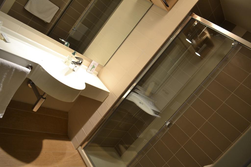 Golf & Hotel De Falnuee Mazy Δωμάτιο φωτογραφία